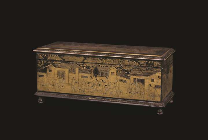 Chinese export lacquer box with tea processing scenes